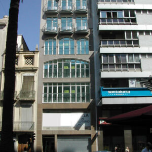 Edificio Oficinas Plaza la Paz. Cristina Fortanet. Arquitecto