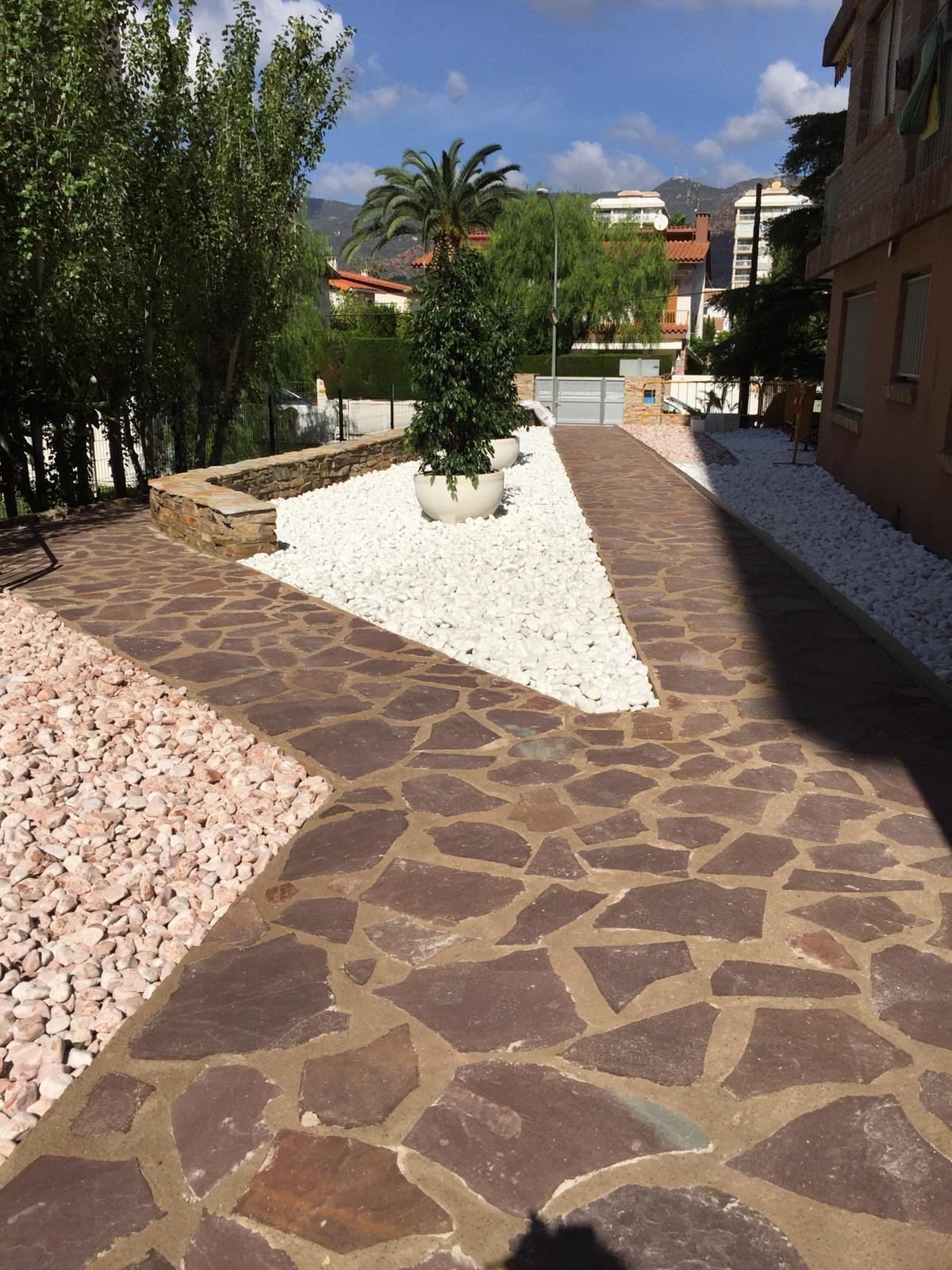 Jardín de piedra del Sapporo. Arquitecto Cristina Fortanet